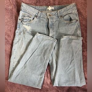 H&M Relaxed Fit Light Blue Jeans